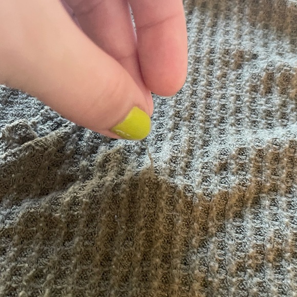 Urban Outfitters Baggy Waffle Top - Picture 5 of 6